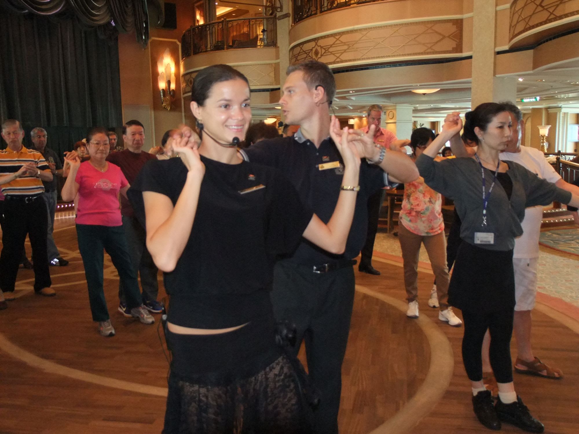 Derby & Eugene 先生の下でダンスレッスン