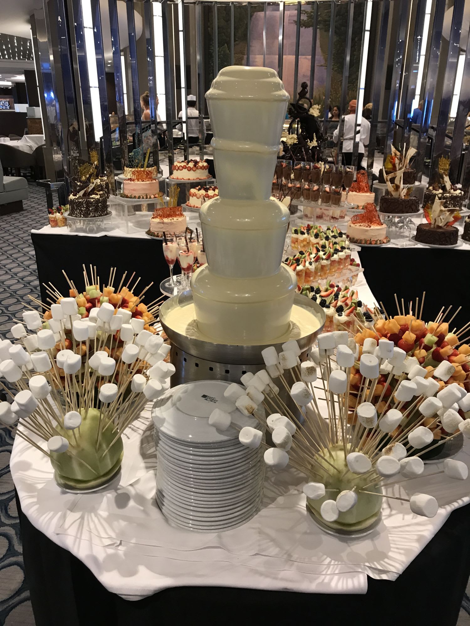 お昼のメインダイニングのデザートコーナー♡