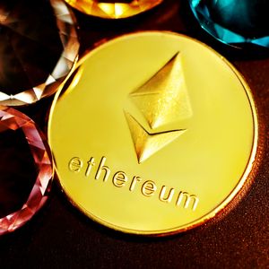 Ethereum ETFs Pull In $197M as Bitcoin Funds Bleed $463M