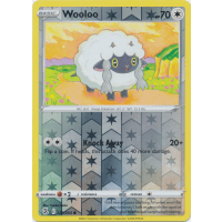 Wooloo - 222/264 (Reverse Foil) - SWSH Fusion Strike Thumb Nail