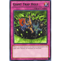 Giant Trap Hole (Green) - Duelist League 16 Thumb Nail