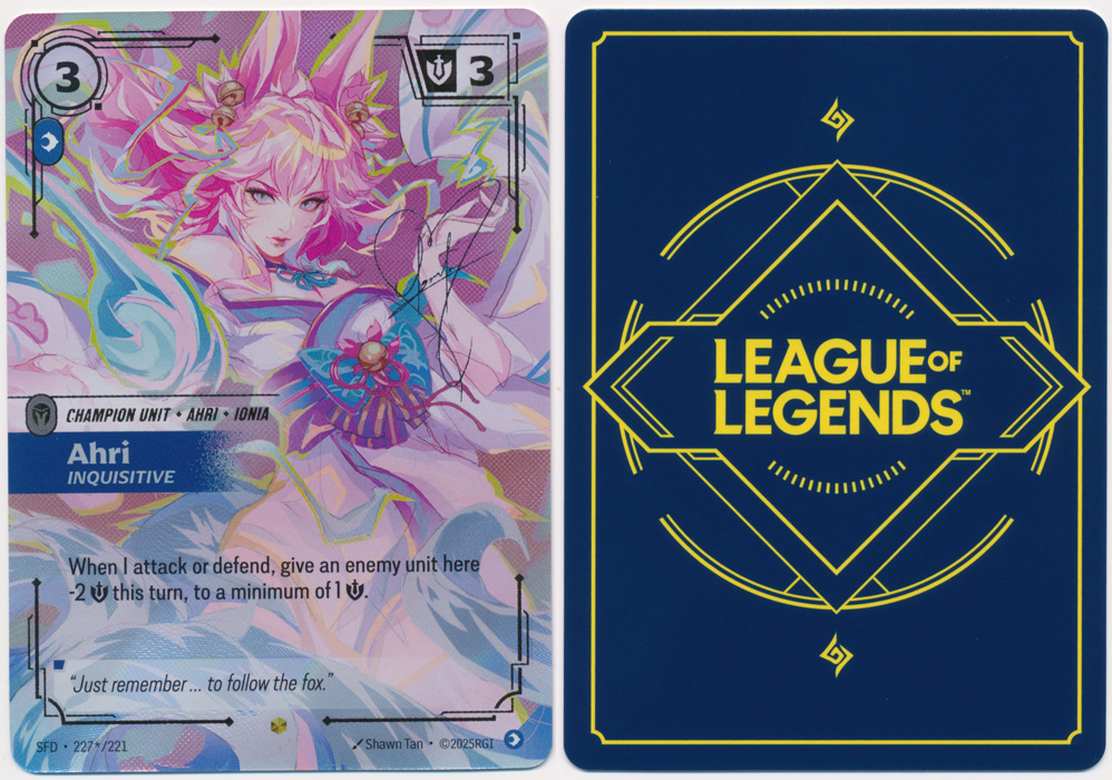 Unique image for Ahri - Inquisitive (Signature Alternate Art)