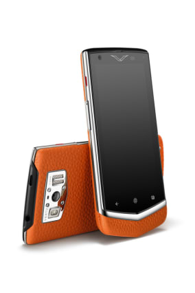 Constellation Orange Vertu 4900€