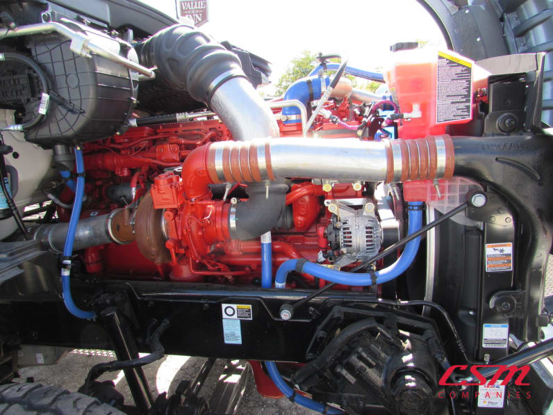 Passenger side engine for this 2024 Kenworth T880 (Stock number: RJ371266)