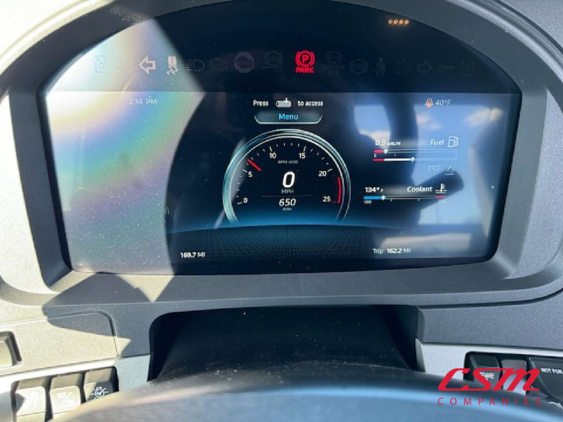 Interior dash for this 2025 Kenworth T880 (Stock number: SJ131608)Weeee