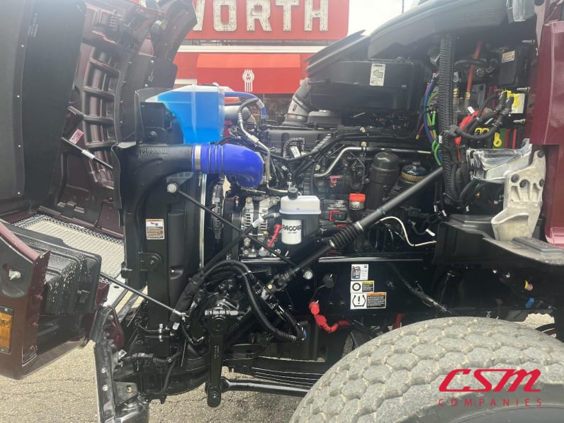 Drivers side engine for this 2025 Kenworth T880 (Stock number: SJ169666)Weeee