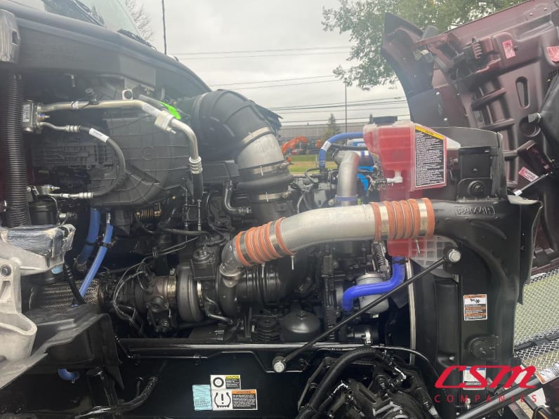 Passenger side engine for this 2025 Kenworth T880 (Stock number: SJ169666)Weeee