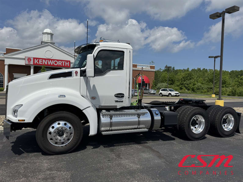 Exterior full driver side for this 2025 Kenworth T880 (Stock number: SJ169673)Weeee