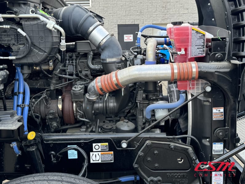 Passenger side engine for this 2025 Kenworth T880 (Stock number: SJ169678)Weeee