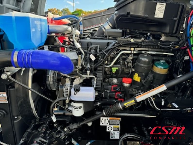 Drivers side engine for this 2025 Kenworth T880 (Stock number: SJ169680)Weeee
