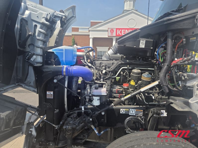 Drivers side engine for this 2025 Kenworth T880 (Stock number: SJ169681)Weeee