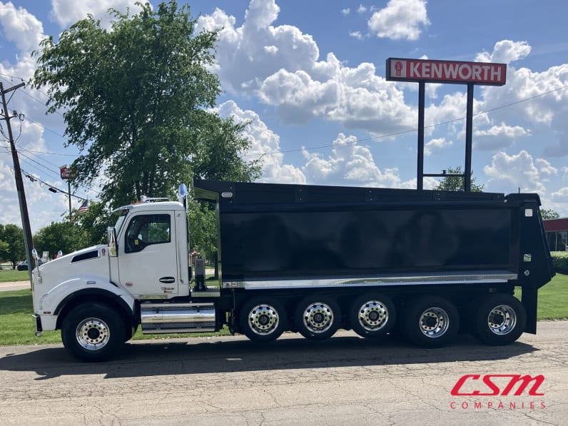 Exterior full driver side for this 2025 Kenworth T880 (Stock number: SJ170314)Weeee