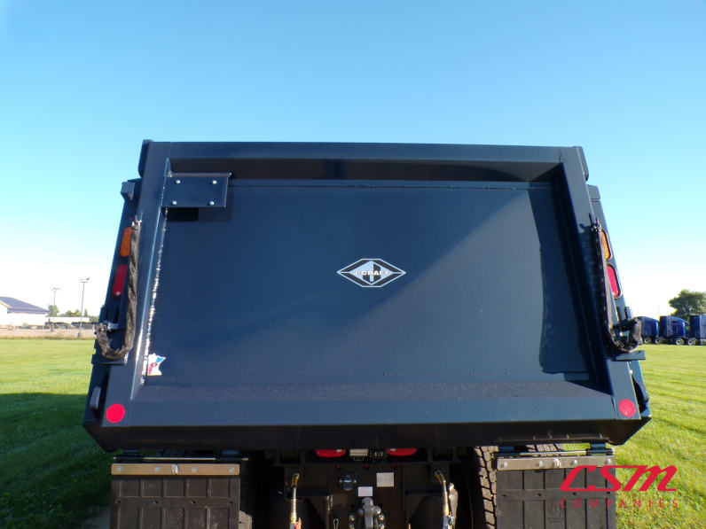 Exterior full rear view for this 2025 Kenworth T880 (Stock number: SJ173371)