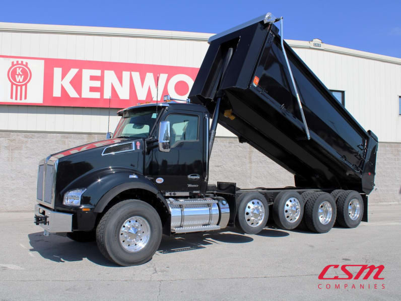 Exterior front drivers side for this 2025 Kenworth T880 Short Hood (Stock number: SJ173928)