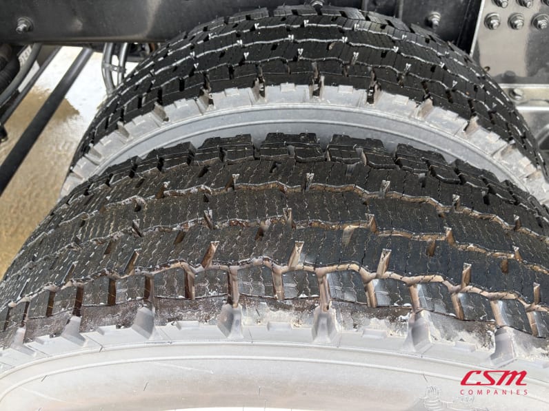 Driver side rear frame and tire tread for this 2025 Kenworth T880 (Stock number: SJ183470)Weeee