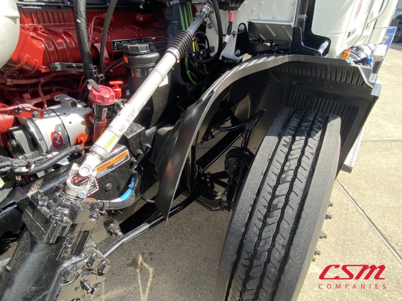 Driver side front tire tread for this 2025 Mack Anthem ANT64 (Stock number: SM052268)