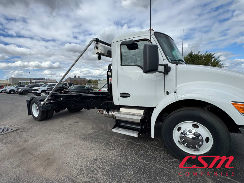 Exterior front passenger side for this 2025 Kenworth T280 (Stock number: SM138048)Weeee