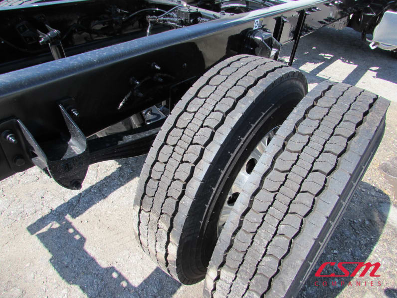 Passenger side rear frame and tire tread for this 2025 Kenworth T280 (Stock number: SM166151)