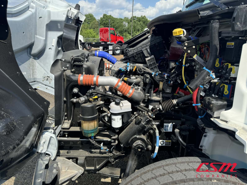 Drivers side engine for this 2025 Kenworth T280 (Stock number: SM169873)Weeee