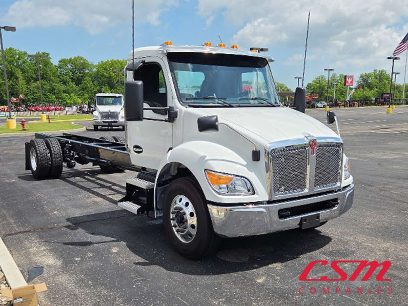 Exterior front passenger side for this 2025 Kenworth T280 (Stock number: SM169880)Weeee