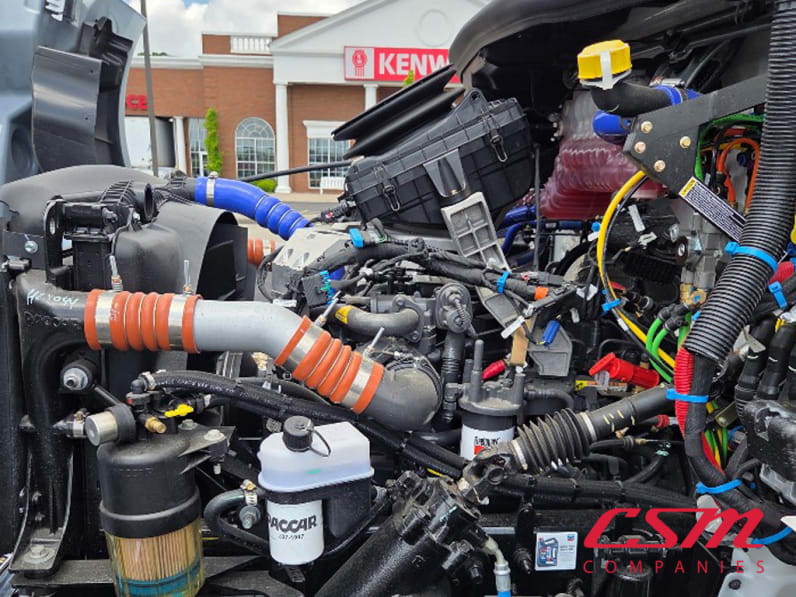 Drivers side engine for this 2025 Kenworth T280 (Stock number: SM169881)Weeee