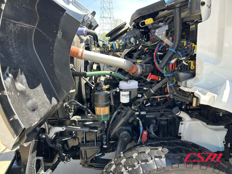 Drivers side engine for this 2025 Kenworth T480 (Stock number: SM177612)Weeee