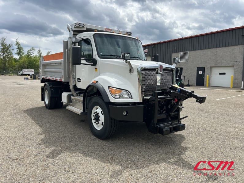 Exterior front passenger side for this 2025 Kenworth T480 (Stock number: SM177618)Weeee