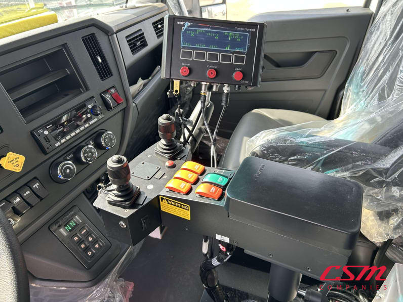 Interior cockpit for this 2025 Kenworth T480 (Stock number: SM177619)Weeee