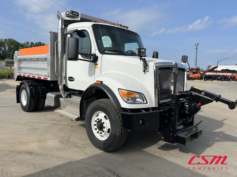 Exterior front passenger side for this 2025 Kenworth T480 (Stock number: SM177622)Weeee