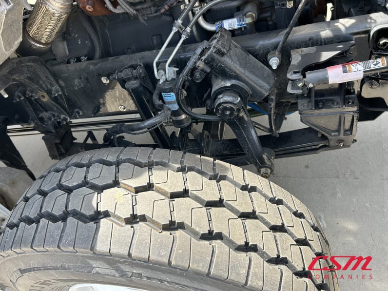 Passenger side front tire tread for this 2025 Kenworth T480 (Stock number: SM177623)Weeee