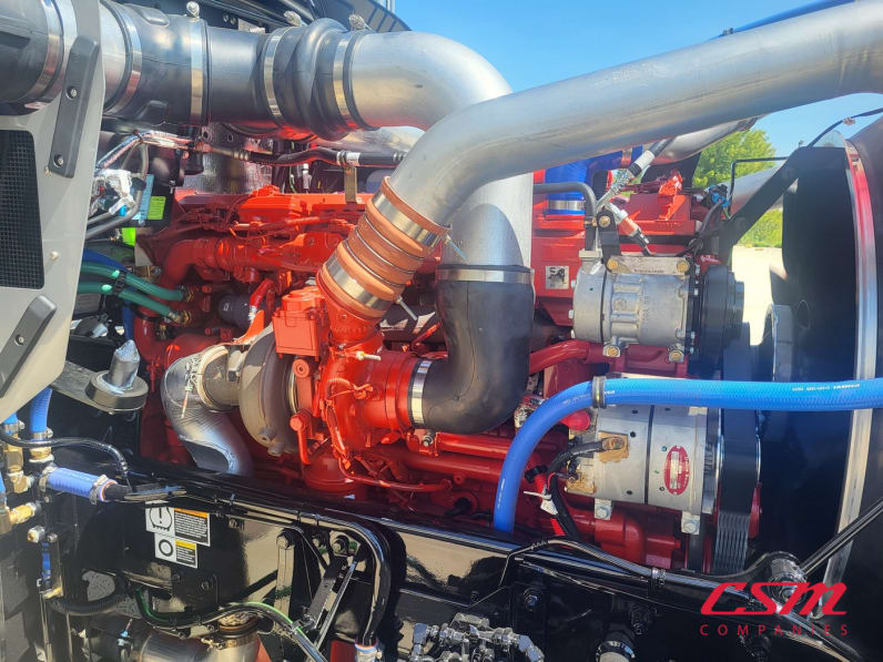 Passenger side engine for this 2025 Kenworth W900L (Stock number: SR177262)