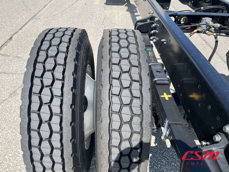 Driver side rear frame and tire tread for this 2026 Hino L6 (Stock number: T5T52971)