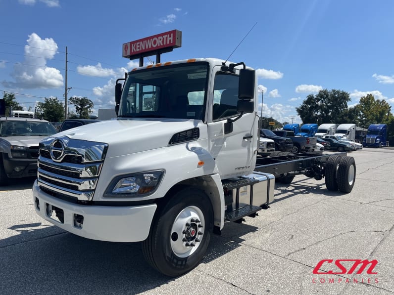 Exterior front drivers side for this 2026 Hino L6 (Stock number: T5T52971)