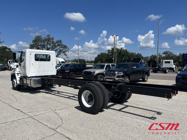 Exterior rear driver side for this 2026 Hino L6 (Stock number: T5T52971)