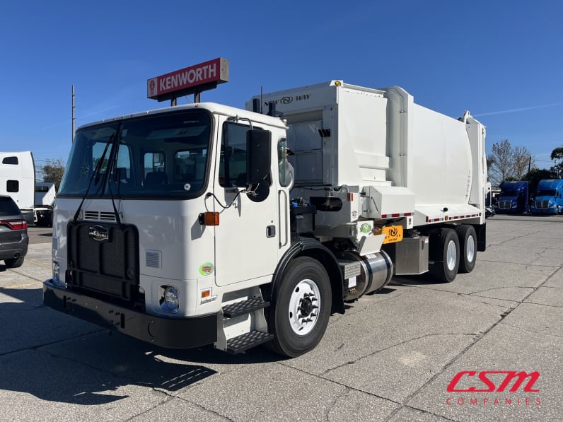 Exterior front drivers side for this 2026 Autocar ACX Xpeditor (Stock number: TC252260)