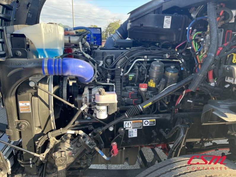 Drivers side engine for this 2026 Kenworth T880 (Stock number: TF195789)