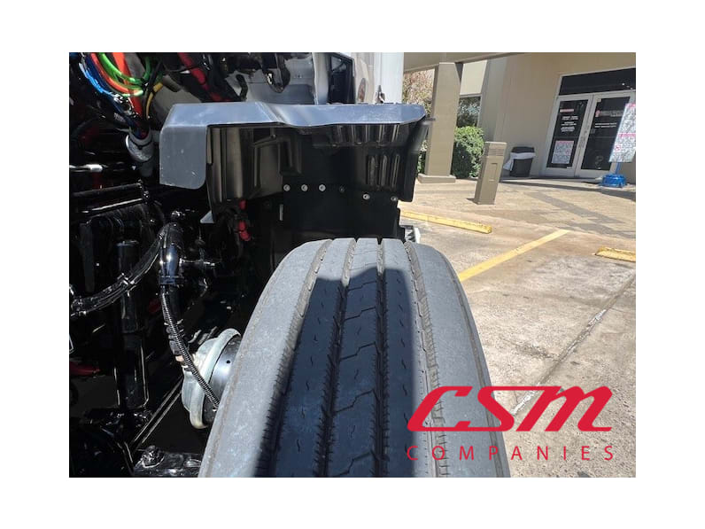 Driver side front tire tread for this 2026 Kenworth T680 (Stock number: TF219171)