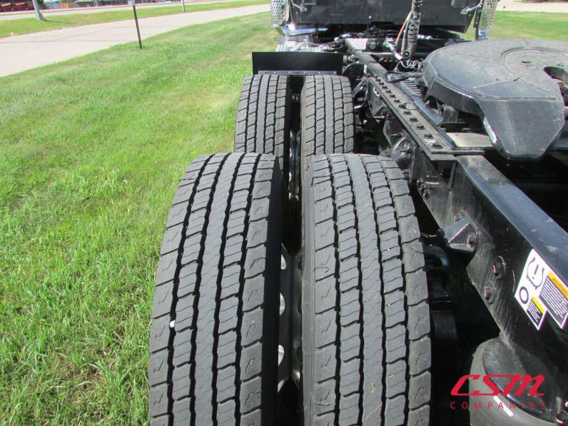 Driver side rear frame and tire tread for this 2026 Kenworth T880 (Stock number: TF219863)