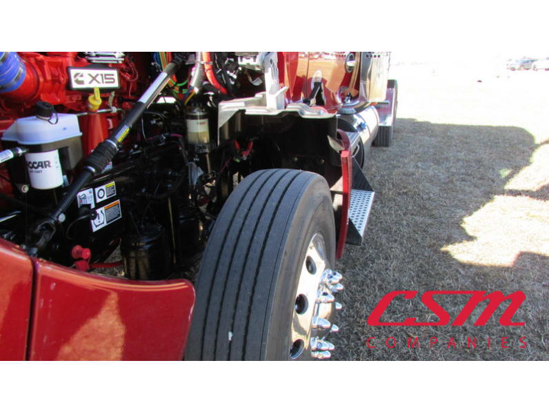 Driver side front tire tread for this 2026 Kenworth T880 (Stock number: TJ195424)