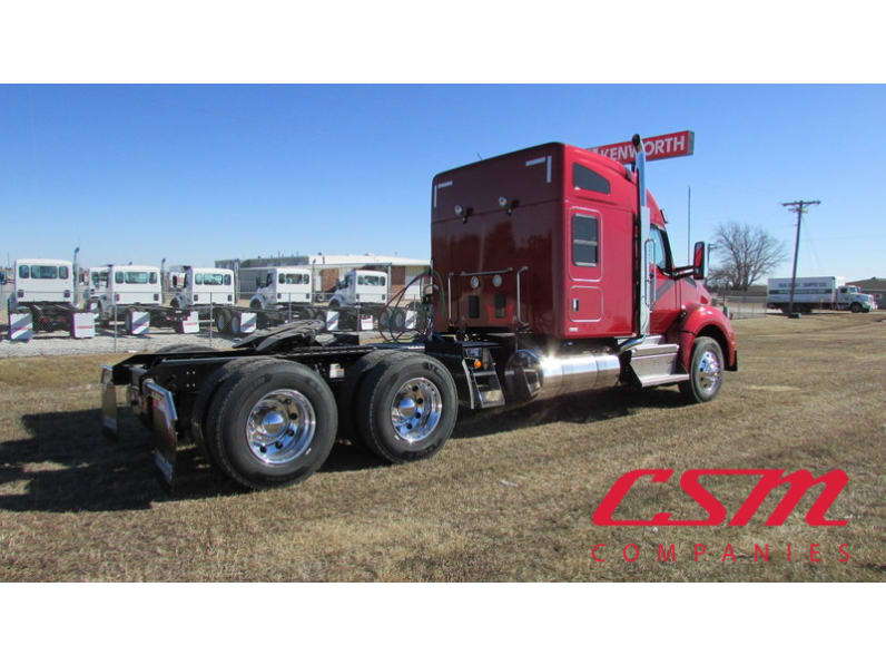 Exterior rear passenger side for this 2026 Kenworth T880 (Stock number: TJ195424)