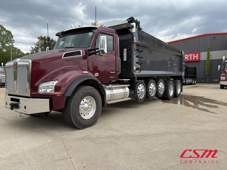 Exterior front drivers side for this 2026 Kenworth T880 (Stock number: TJ203721)Weeee
