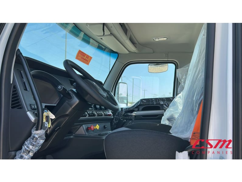 Drivers side door open for this 2026 Kenworth T880 (Stock number: TJ208554)