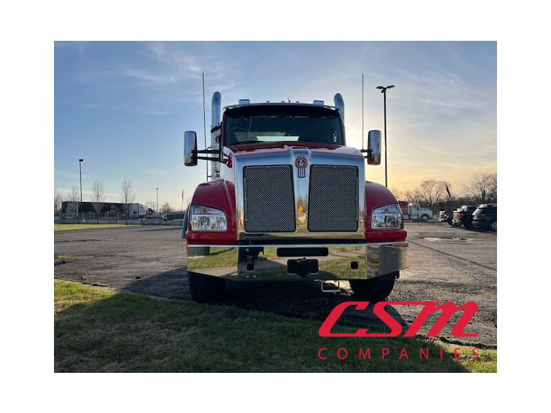 Exterior full front view for this 2026 Kenworth T880 (Stock number: TJ210604)