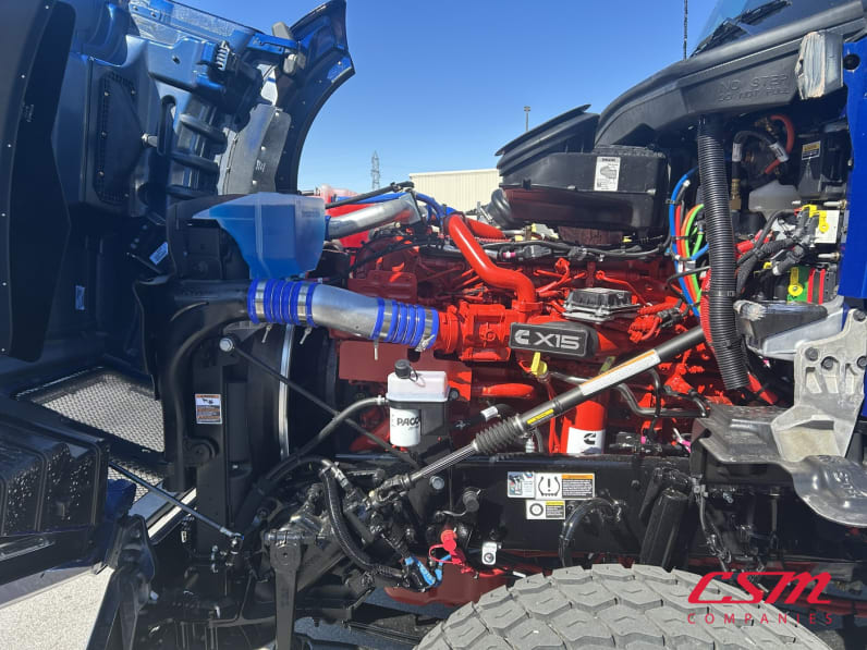 Drivers side engine for this 2026 Kenworth T880 (Stock number: TJ210605)
