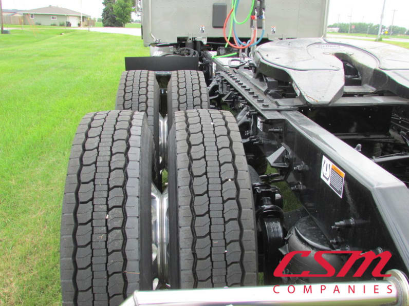 Driver side rear frame and tire tread for this 2026 Kenworth T880 (Stock number: TJ215978)