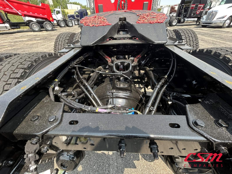 Center rear frame for this 2026 Kenworth T880 (Stock number: TJ216222)