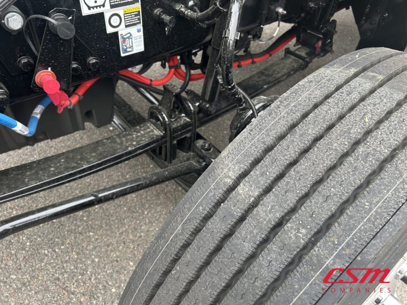 Driver side front tire tread for this 2026 Kenworth T880 Short Hood (Stock number: TJ216227)