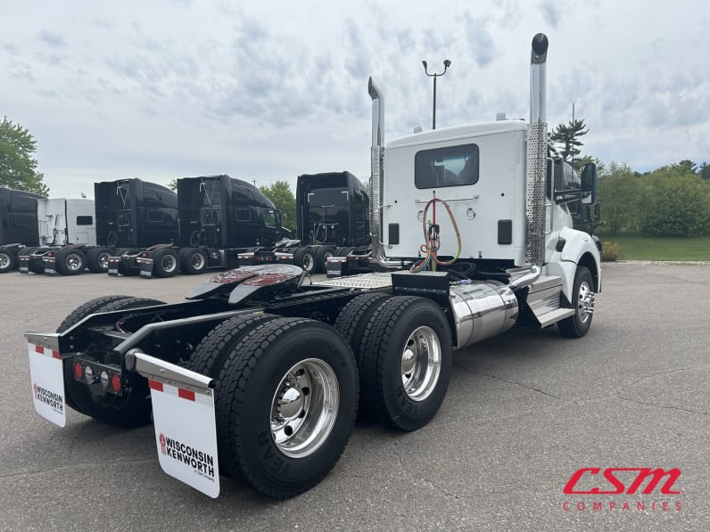 Exterior rear passenger side for this 2026 Kenworth T880 Short Hood (Stock number: TJ216227)