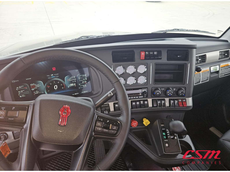 Interior dash for this 2026 Kenworth T880 (Stock number: TJ216344)
