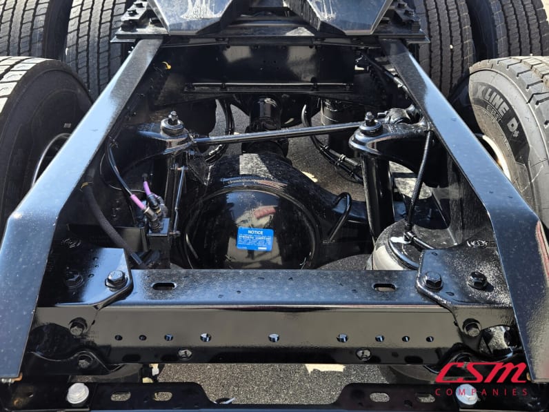 Center rear frame for this 2026 Kenworth T680 (Stock number: TJ219875)